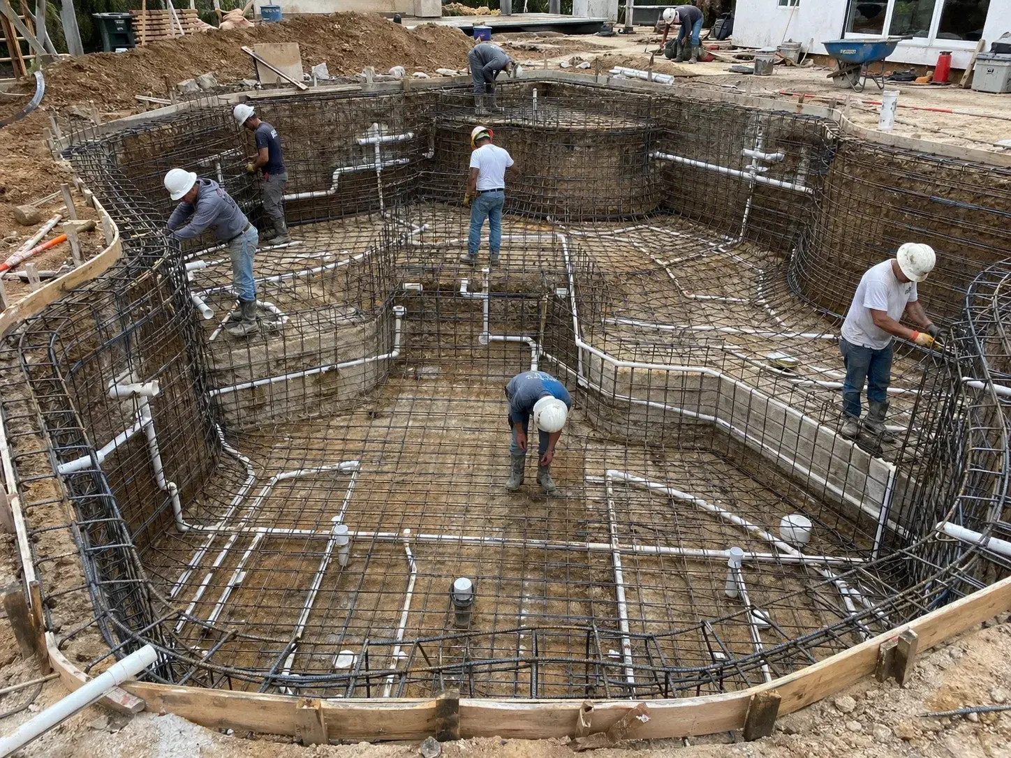 Custom inground gunite pool construction in Bixby, OK by Silverado Rock Pools